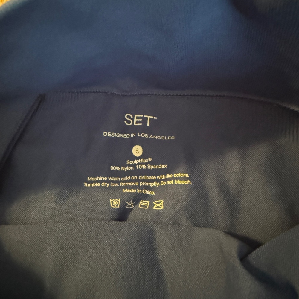 SET Active High-Rise Seamless Bike Shorts in Bright Blue - Picture 4 of 5